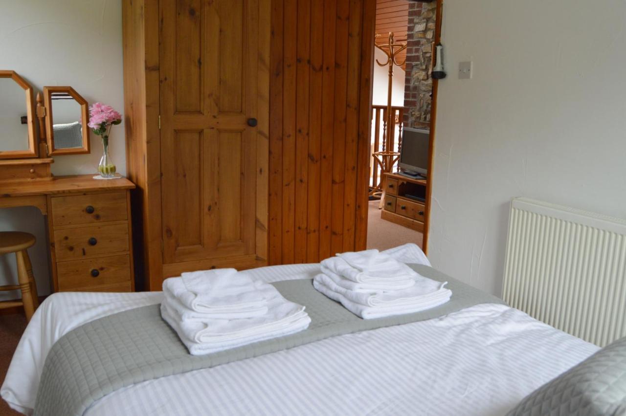 Shipload Cottage Hartland Ngoại thất bức ảnh